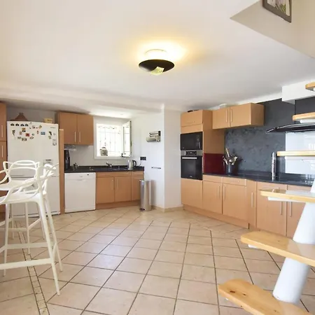 Family House With Swimming Pool & Sea View Antibes